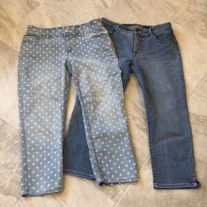 Chico’s Bundle of 2 pairs of crop jeans